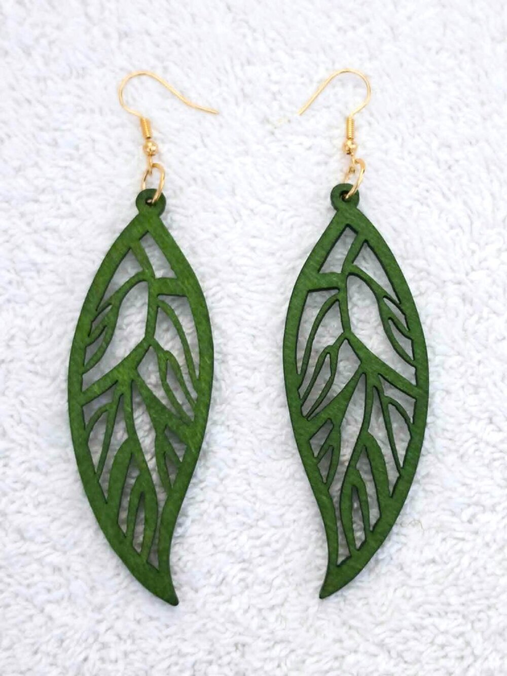 Artisan Wooden Leaf Earrings, Green Botanical Nature, Lightweight Dangle Jewelry - Picture 3 of 5
